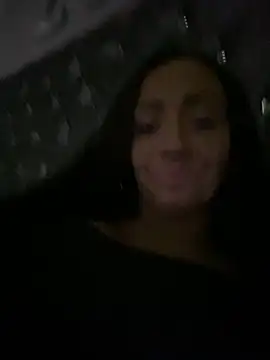 lucyluvxx online show from 28, 4, 2026