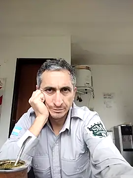 Snapshot of Alejandro83bsf chatting on 5, 5, 2026 Alejandro83bsf online show from 5, 5, 2026