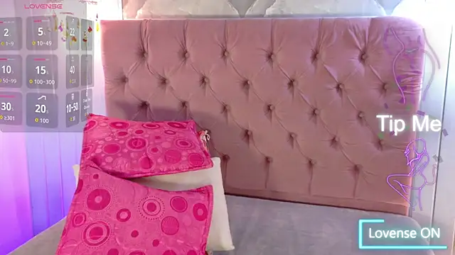 Snapshot of RenataPeach chatting on 13, 6, 2026 RenataPeach online show from 13, 6, 2026