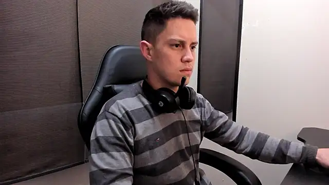 Snapshot of KendricTorres chatting on 9, 7, 2026 KendricTorres online show from 9, 7, 2026