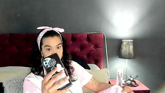 Snapshot of ZiaNoir_ chatting on 10, 7, 2026 ZiaNoir online show from 10, 7, 2026