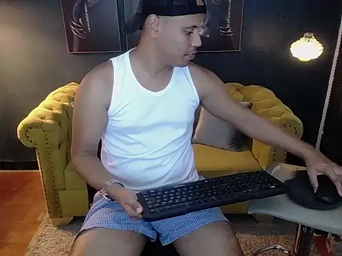 Snapshot of noah_oliver1 chatting on 29, 5, 2026 noah oliver1 online show from 29, 5, 2026