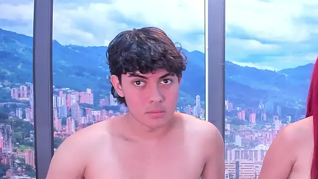 LunnaAndLiam online show from 28, 4, 2026