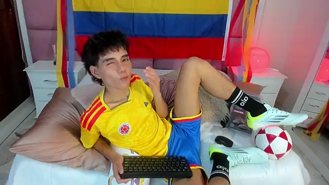 Snapshot of christopher_robin4 chatting on 11, 6, 2026 christopher robin4 online show from 11, 6, 2026