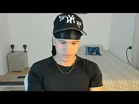 Snapshot of sant_wahlberg chatting on 2, 6, 2026 sant wahlberg online show from 2, 6, 2026