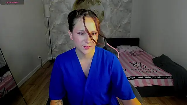 Snapshot of Julia_Shyy chatting on 5, 7, 2026 Julia Shyy online show from 5, 7, 2026
