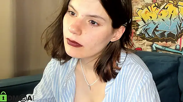 Snapshot of Kira_Be11 chatting on 8, 6, 2026 Kira Be11 online show from 8, 6, 2026