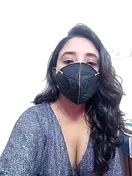 Snapshot of Fire_honeybee chatting on 9, 5, 2026 Fire honeybee online show from 9, 5, 2026