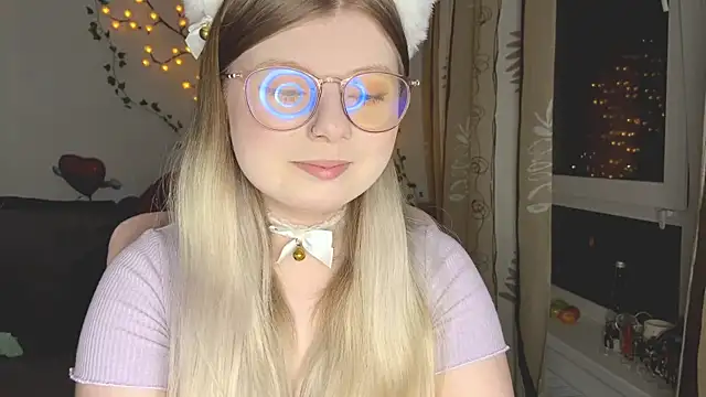 Snapshot of YukiBlush chatting on 9, 8, 2026 YukiBlush online show from 9, 8, 2026