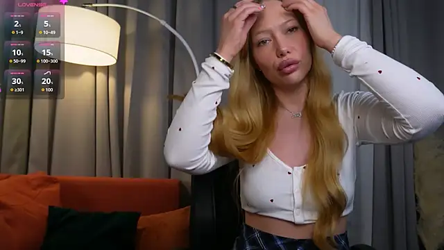  Mila Luna  online show from 13, 6, 2026