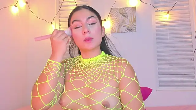 Snapshot of VictoriaaLopez chatting on 8, 7, 2026 VictoriaaLopez online show from 8, 7, 2026
