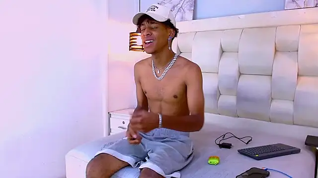 Maylo 0 online show from 29, 4, 2026