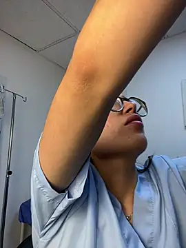 Snapshot of Sweet_Milaa1 chatting on 19, 6, 2026 Sweet Milaa1 online show from 19, 6, 2026