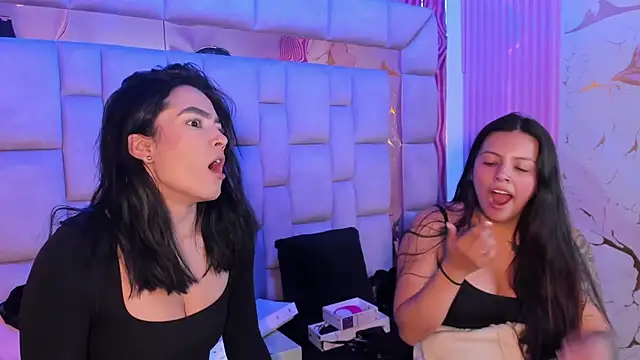 Snapshot of Anal_Temptation chatting on 4, 7, 2026 Anal Temptation online show from 4, 7, 2026