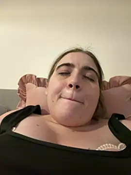 Taylormillie471 online show from 27, 6, 2026
