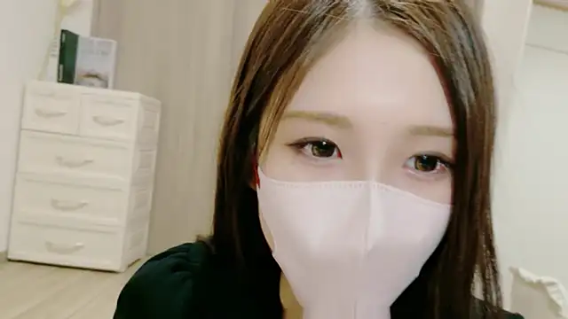 Snapshot of raichan__ chatting on 6, 8, 2026 raichan online show from 6, 8, 2026