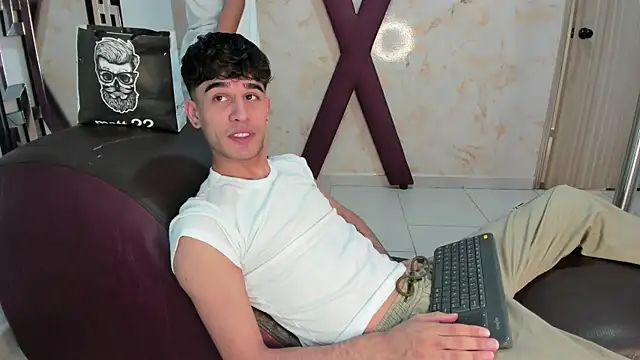 Snapshot of LUCKY_BOX2026 chatting on 17, 7, 2026 LUCKY BOX2026 online show from 17, 7, 2026