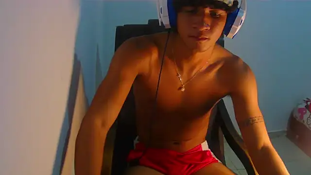 Snapshot of Hansel_take chatting on 13, 5, 2026 Hansel take online show from 13, 5, 2026