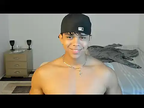 Snapshot of noahprada chatting on 20, 5, 2026 noahprada online show from 20, 5, 2026