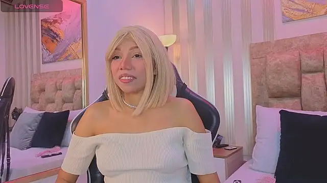 Snapshot of lilith_pink__ chatting on 22, 5, 2026 lilith pink online show from 22, 5, 2026