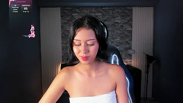 Snapshot of gemma_19_ chatting on 27, 5, 2026 gemma 19 online show from 27, 5, 2026
