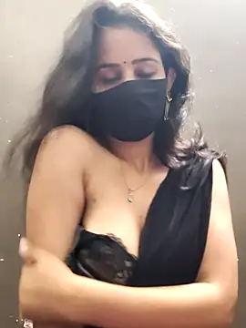 Snapshot of Kanika_76 chatting on 19, 7, 2026 Kanika 76 online show from 19, 7, 2026