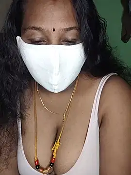 Snapshot of tamil_butterfly chatting on 31, 5, 2026 tamil butterfly online show from 31, 5, 2026