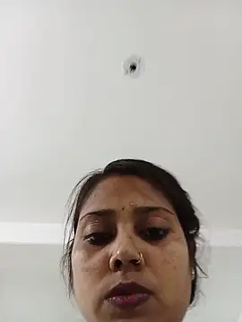 Snapshot of Simmi-00 chatting on 27, 5, 2026 Simmi-00 online show from 27, 5, 2026
