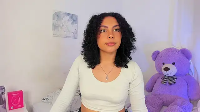 Snapshot of Violetta_cam_ chatting on 8, 8, 2026 Violetta cam online show from 8, 8, 2026