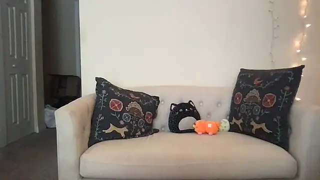 kittycat4810 online show from 17, 6, 2026