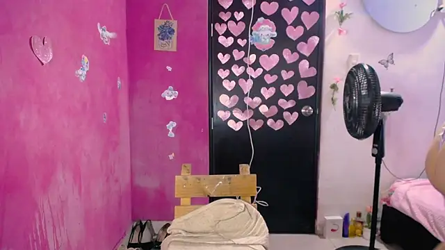 Kiara tits online show from 16, 7, 2026