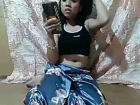 Snapshot of Yours_AsianPinayGirl18 chatting on 3, 5, 2026 Yours AsianPinayGirl18 online show from 3, 5, 2026