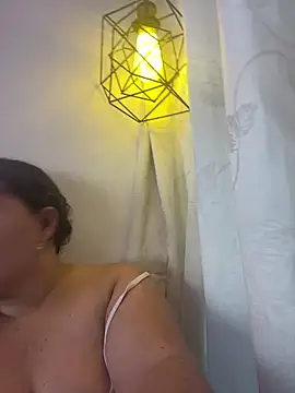 Snapshot of evereskira chatting on 12, 5, 2026 evereskira online show from 12, 5, 2026