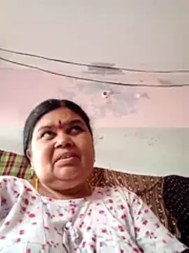 Snapshot of dheepika11 chatting on 16, 5, 2026 dheepika11 online show from 16, 5, 2026