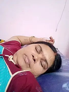 Snapshot of dheepika11 chatting on 17, 5, 2026 dheepika11 online show from 17, 5, 2026