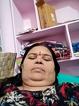 Snapshot of dheepika11 chatting on 4, 6, 2026 dheepika11 online show from 4, 6, 2026