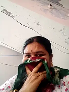 Snapshot of dheepika11 chatting on 8, 6, 2026 dheepika11 online show from 8, 6, 2026