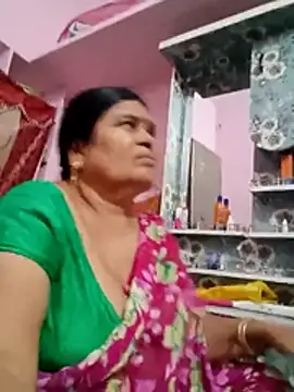 Snapshot of dheepika11 chatting on 15, 7, 2026 dheepika11 online show from 15, 7, 2026