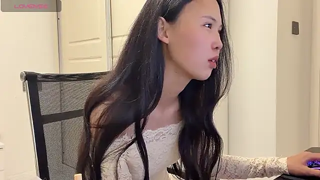 Snapshot of -LINXI chatting on 28, 6, 2026 -LINXI online show from 28, 6, 2026