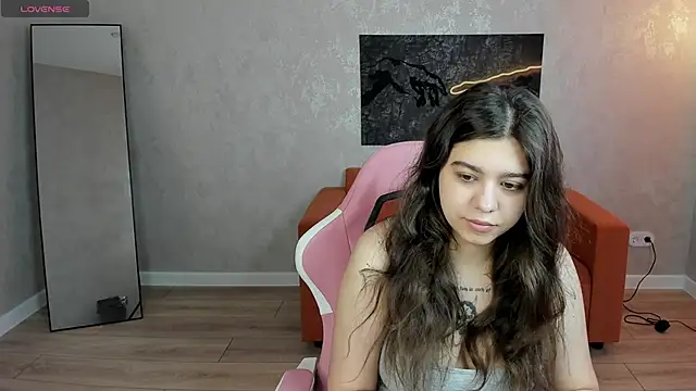 Snapshot of Trisha_Moore chatting on 26, 5, 2026 Trisha Moore online show from 26, 5, 2026
