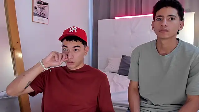 Snapshot of Alejo-and-Thiago chatting on 6, 5, 2026 Alejo-and-Thiago online show from 6, 5, 2026