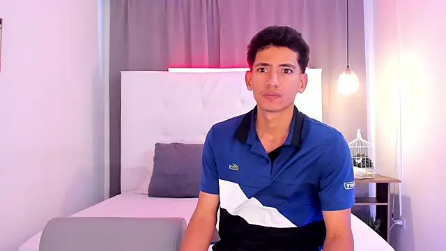 Snapshot of Alejo-and-Thiago chatting on 16, 5, 2026 Alejo-and-Thiago online show from 16, 5, 2026