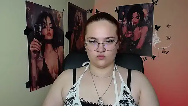 Snapshot of RinaRiii chatting on 18, 7, 2026 RinaRiii online show from 18, 7, 2026