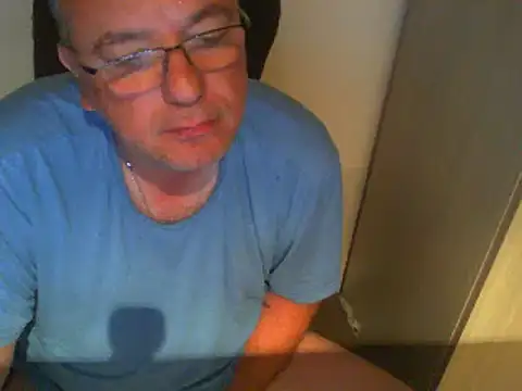 Snapshot of GeorgeCarlo chatting on 18, 5, 2026 GeorgeCarlo online show from 18, 5, 2026