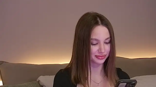 StefaEvans online show from 19, 5, 2026
