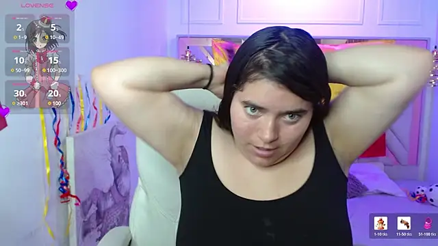 Snapshot of Laurha_ chatting on 4, 7, 2026 Laurha online show from 4, 7, 2026