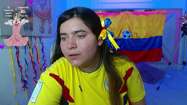Snapshot of Laurha_ chatting on 7, 7, 2026 Laurha online show from 7, 7, 2026