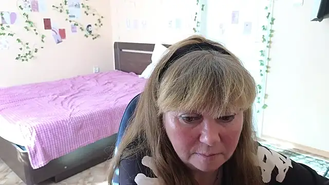 Snapshot of Melania_Cook chatting on 18, 5, 2026 Melania Cook online show from 18, 5, 2026