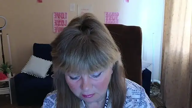 Snapshot of Melania_Cook chatting on 7, 6, 2026 Melania Cook online show from 7, 6, 2026