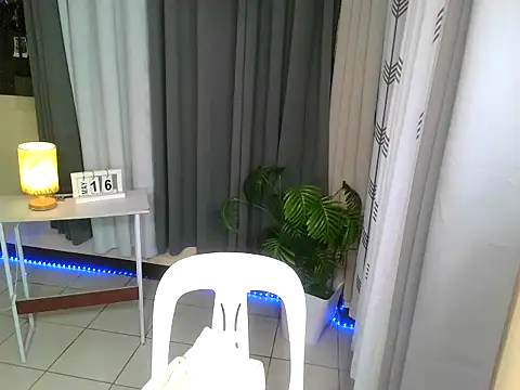 Snapshot of Ashtonfuckingboi chatting on 15, 5, 2026 Ashtonfuckingboi online show from 15, 5, 2026